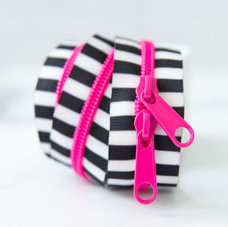 30" Zipper Black & White Pink